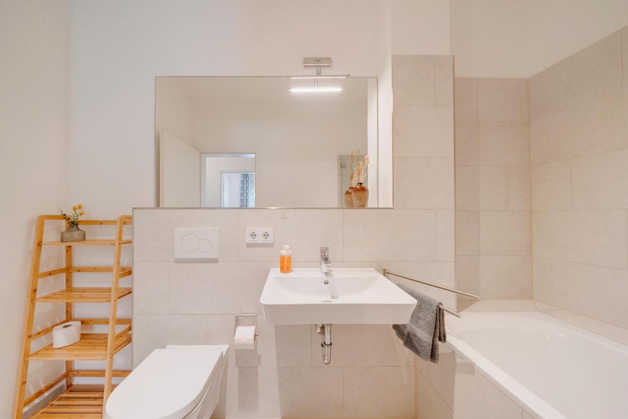 Neu-Luxus Apartment-Zentral In Altstadt-65-80Qm Augsburg Rum bild